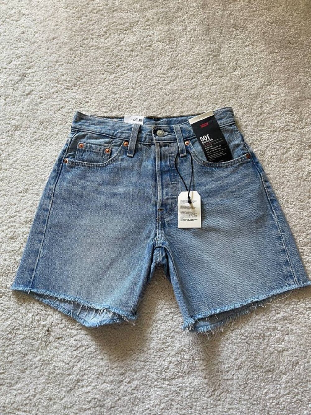 NWT Levi's Premium 501 High Rise Mid Thigh Women’s Denim Shorts Size 24